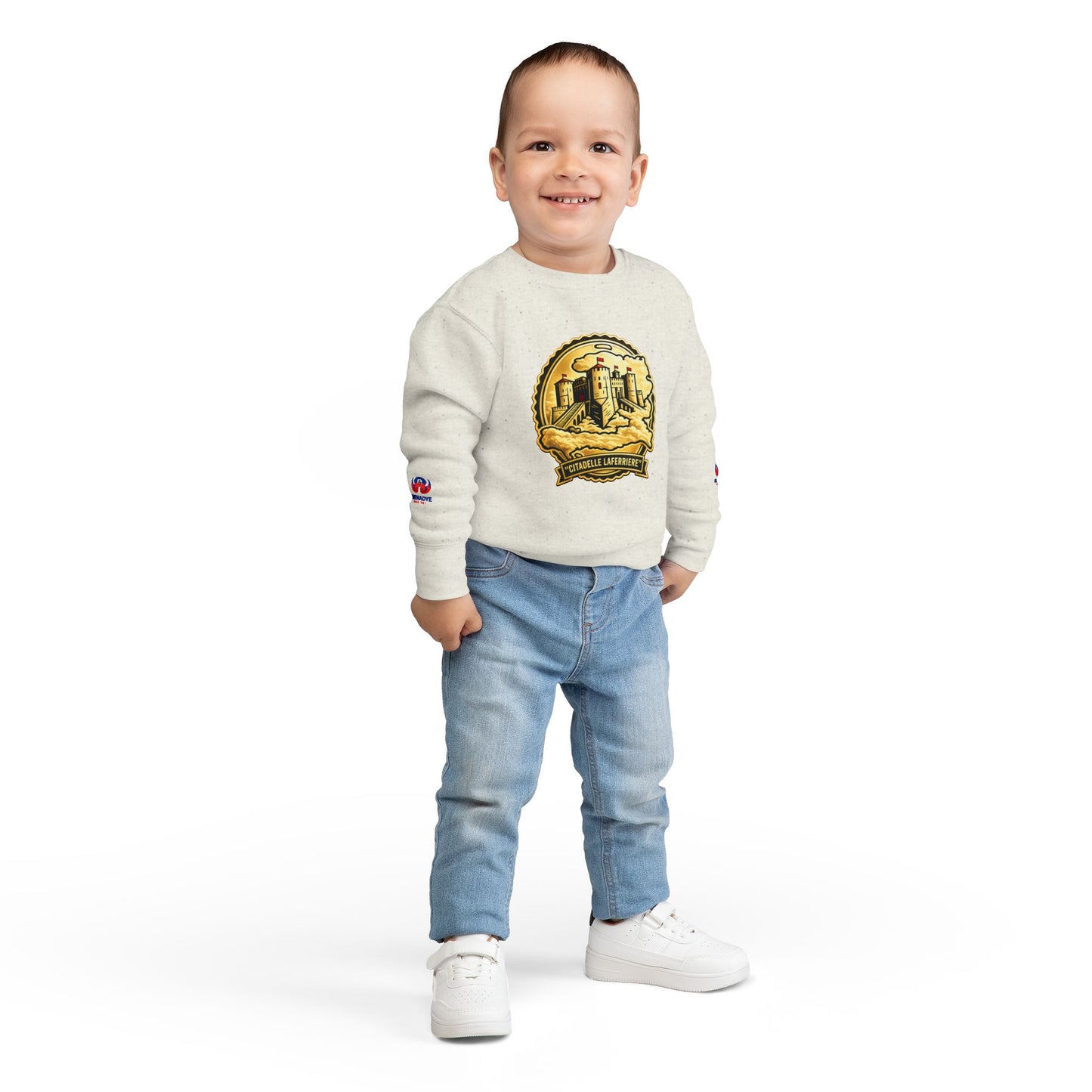 Sudadera ALASO para niños pequeños — Cuello redondo minimalista y acogedor con un pequeño parche de corazón en la manga